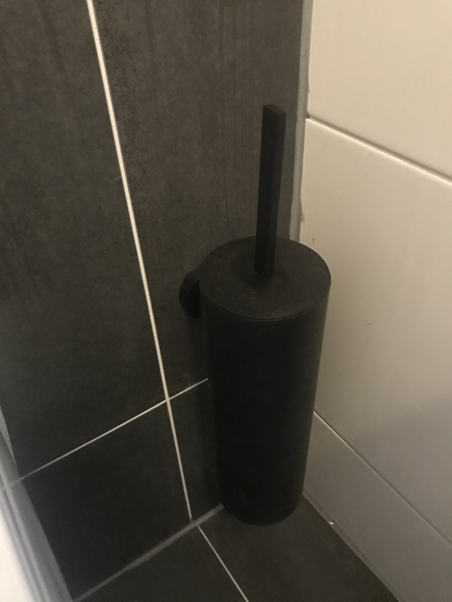 Clou Flat toiletborstelgarnituur wand - geborsteld brons pvd - CL/09.02041.83 - Afbeelding 6