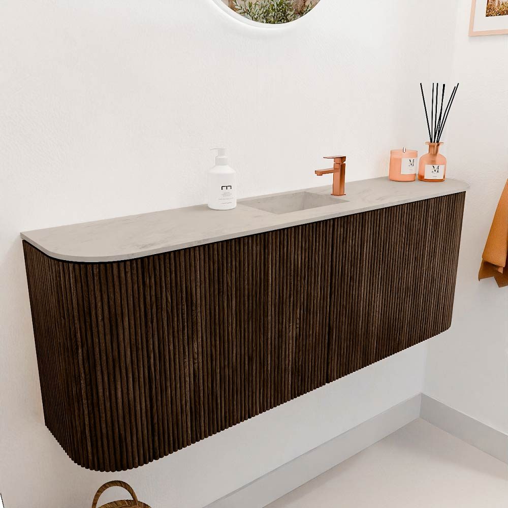 Mondiaz Toiletmeubel Joya Dlux Walnut - 113.2 cm - Wastafel FAYE Opalo - 1 kraangat - Solid Surface - Met spoelbak Midden